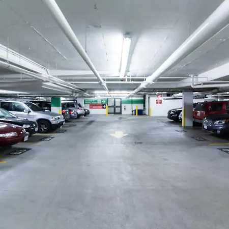 Austria Hotel Tirana