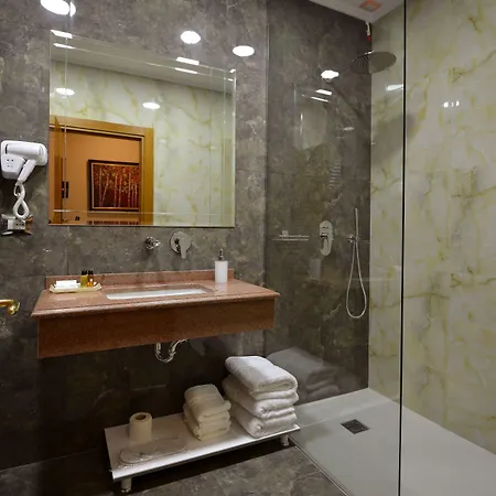 酒店 奥斯特利亚酒店 地拉那