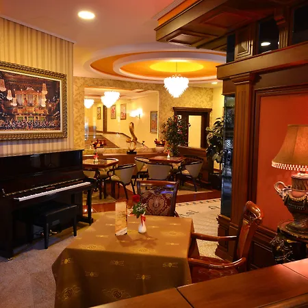 奥斯特利亚酒店 酒店 4*