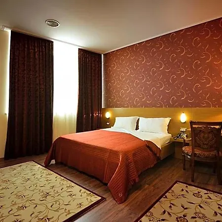 فندق اوستريا 4*