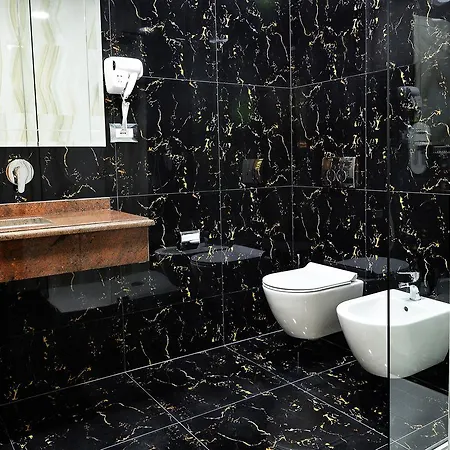 奥斯特利亚酒店 4*