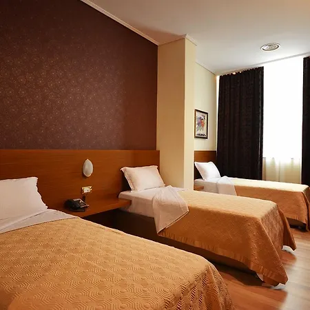 Hotel Austria 4* Tirana