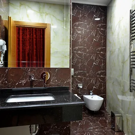 Hotel Austria Tirana