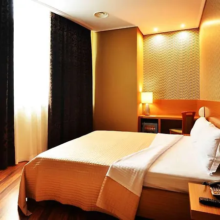 Hotel Austria Tirana