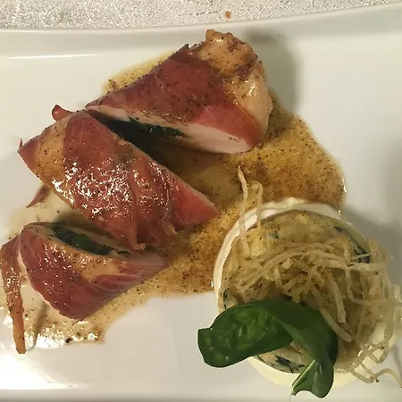 奥斯特利亚酒店 酒店 4*